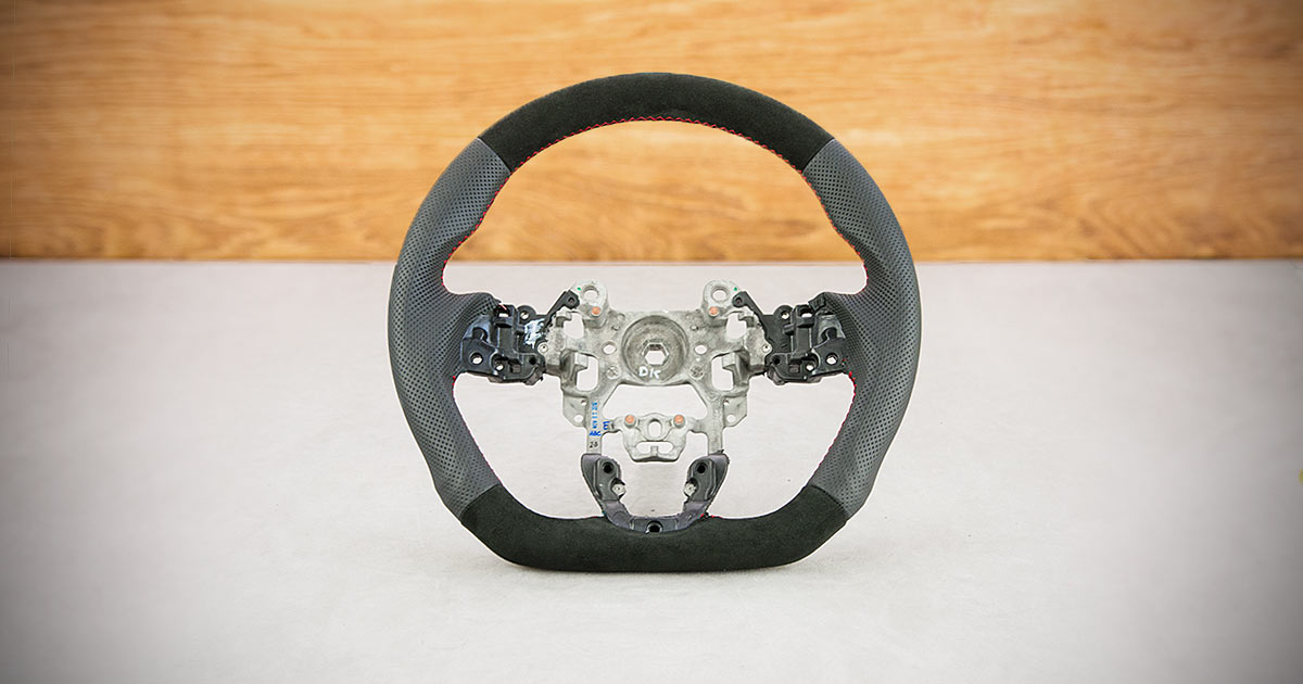 Modyfikacja i obszycie kierownicy Mazda 3