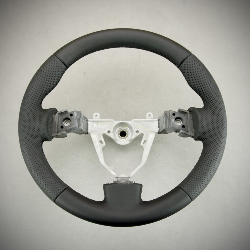 Modyfikacja i obszycie kierownicy Suzuki Swift IV