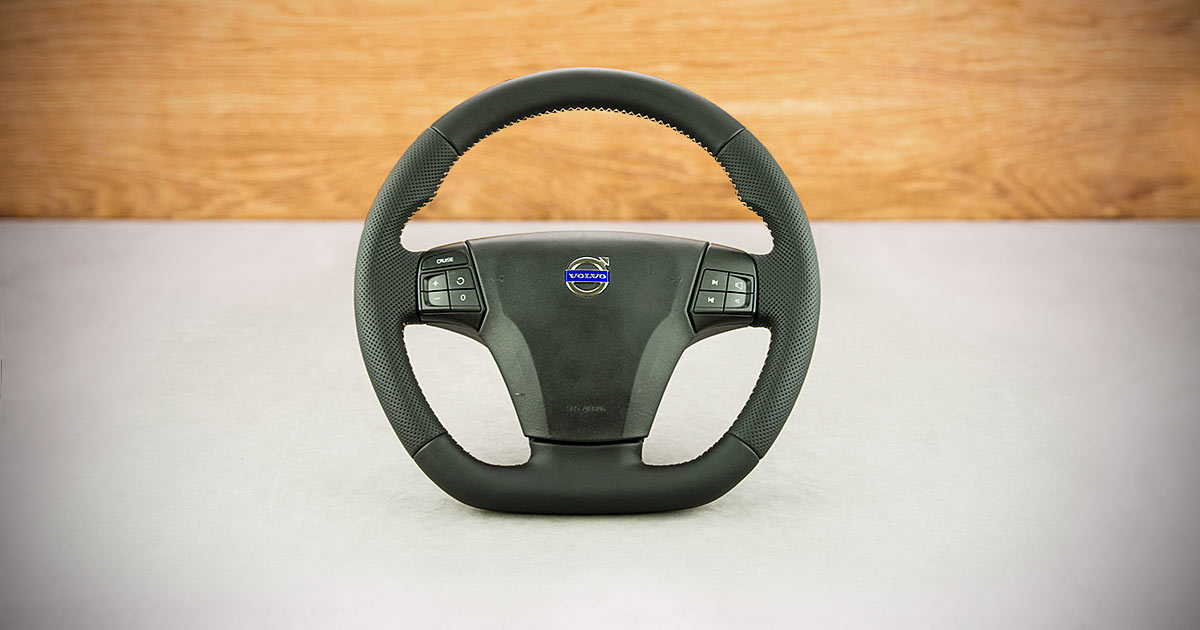 Modyfikacja i obszycie kierownicy Volvo V50