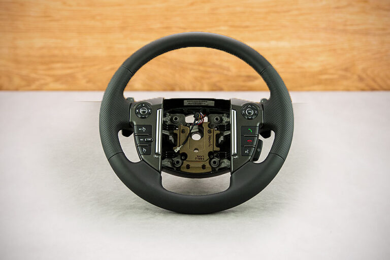 Obszycie kierownicy Land Rover Discovery