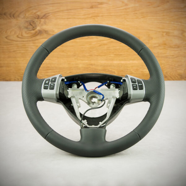 Kierownica Suzuki Swift V po obszyciu