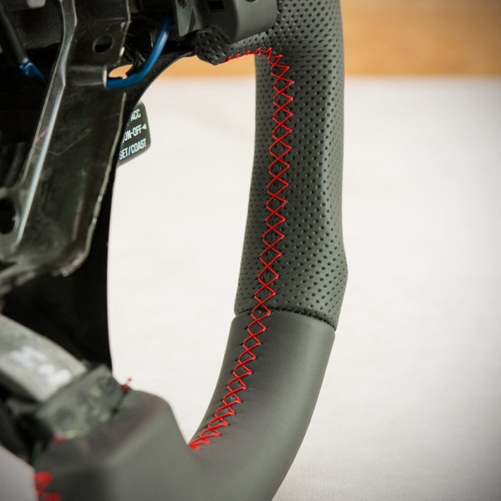 Modyfikacja i obszycie kierownicy Lexus IS