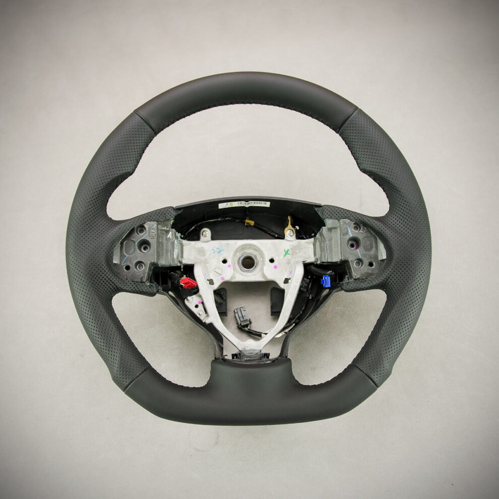 Modyfikacja i obszycie kierownicy Mitsubishi Lancer