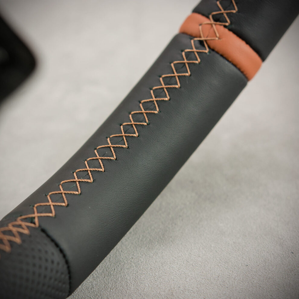 Modyfikacja i obszycie kierownicy Nissan GT-R