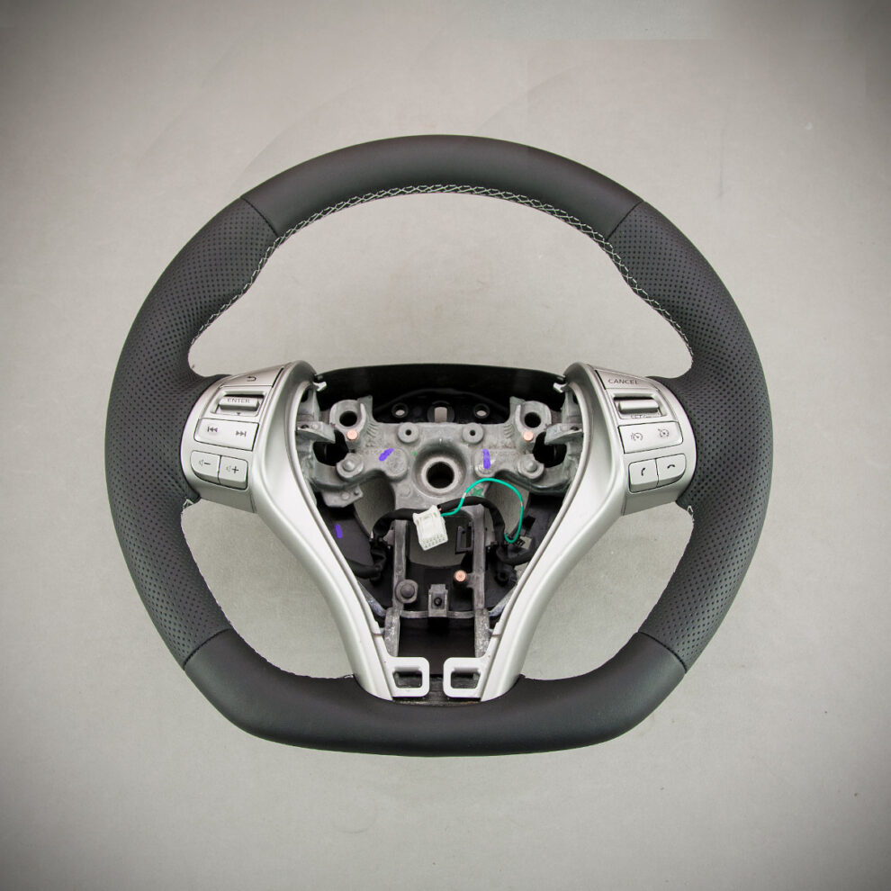 Modyfikacja i obszycie kierownicy Nissan Qashqai II