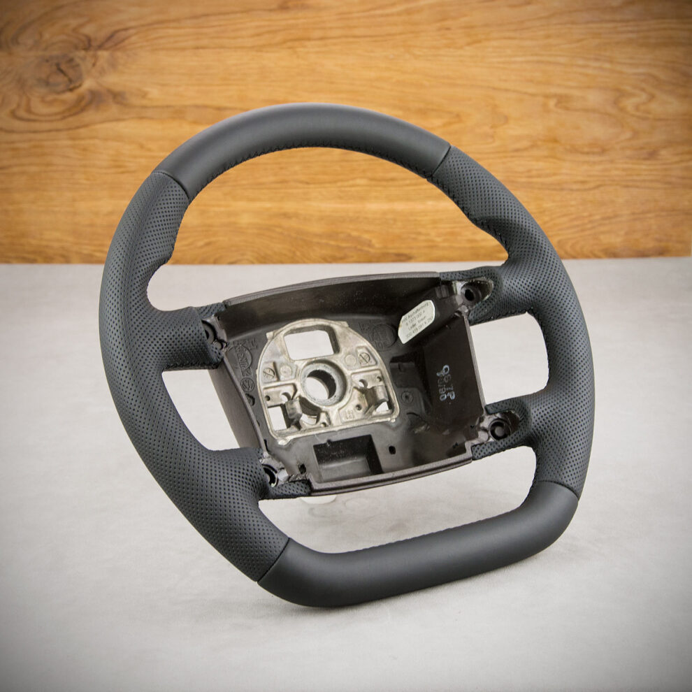 Modyfikacja i obszycie kierownicy Volkswagen Touareg