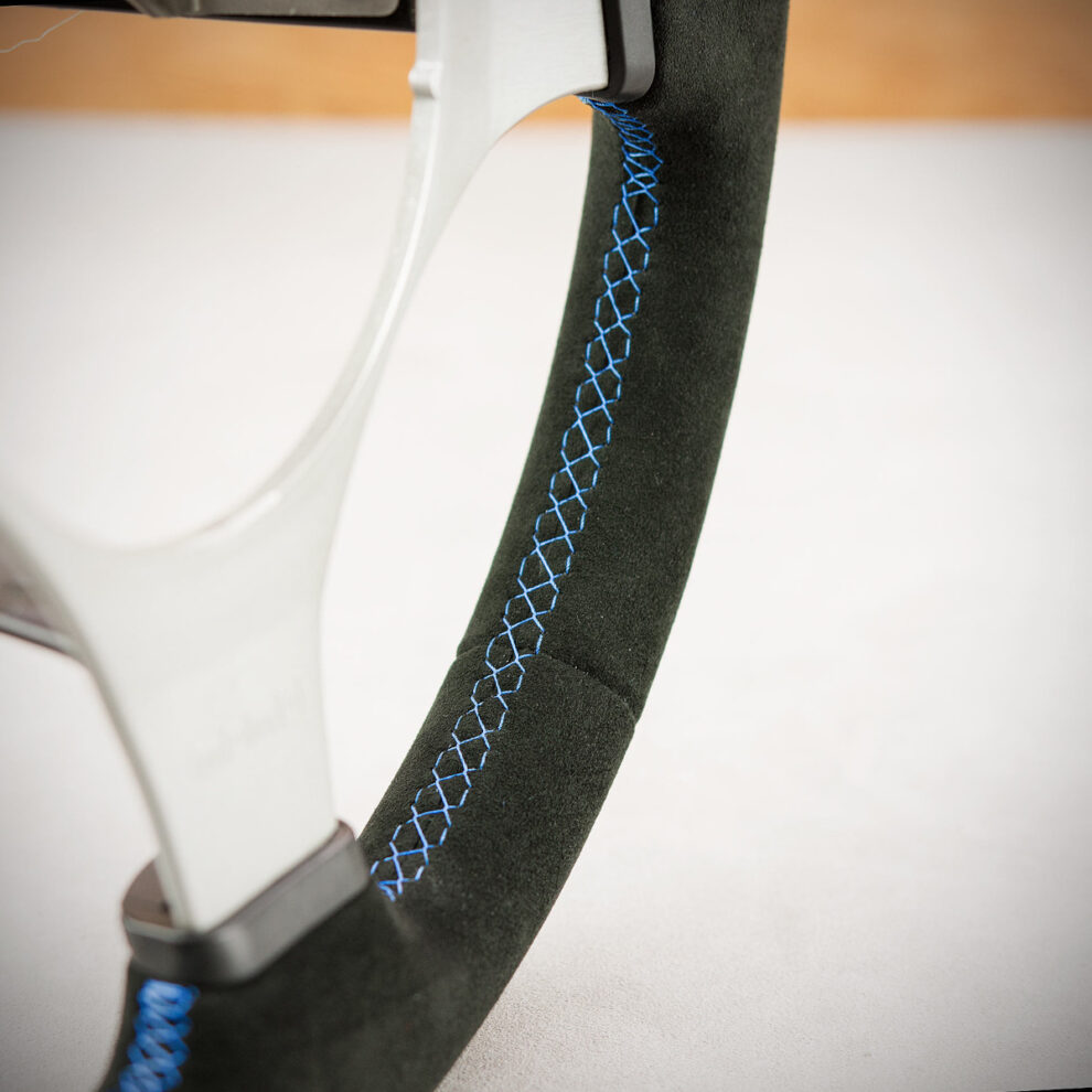 Obszycie kierownicy Mitsubishi Lancer