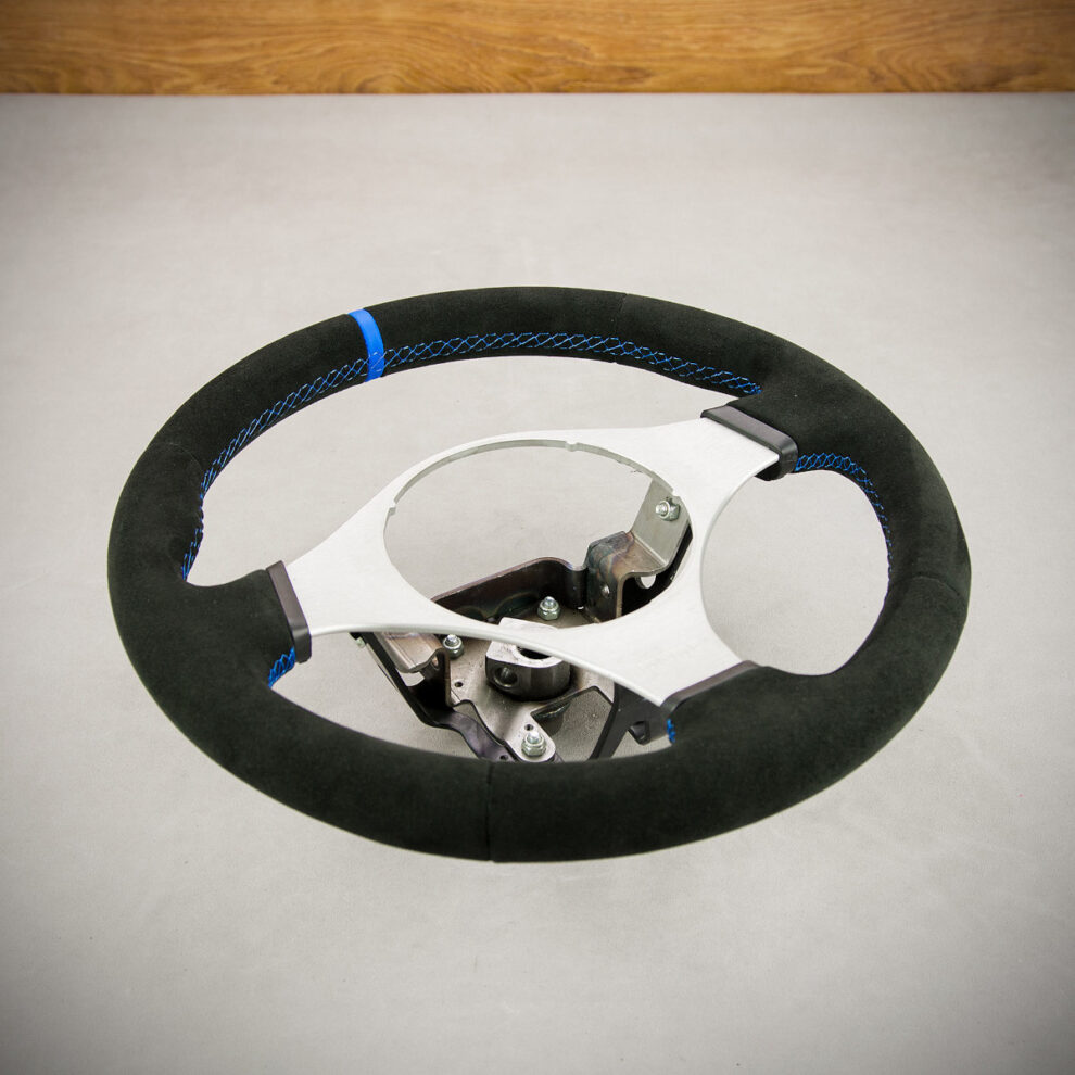 Obszycie kierownicy Mitsubishi Lancer