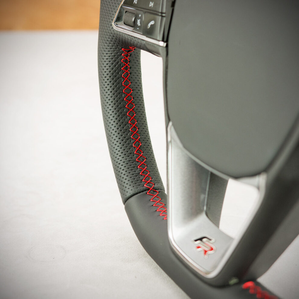 Obszycie kierownicy Seat Leon FR III