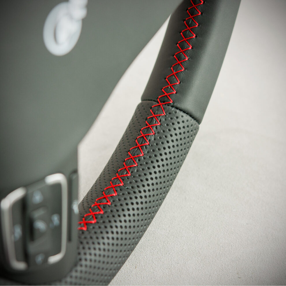 Obszycie kierownicy Volkswagen Golf VI