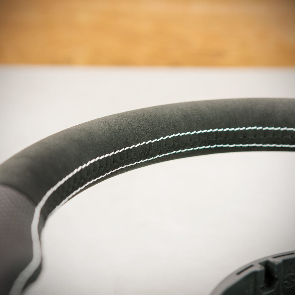 Modyfikacja i obszycie kierownicy Audi Q7