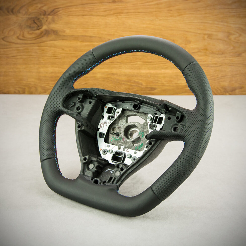 Modyfikacja i obszycie kierownicy BMW 5 GT