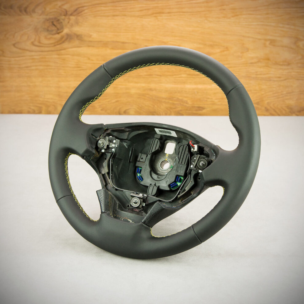 Modyfikacja i obszycie kierownicy Fiat Abarth Stilo