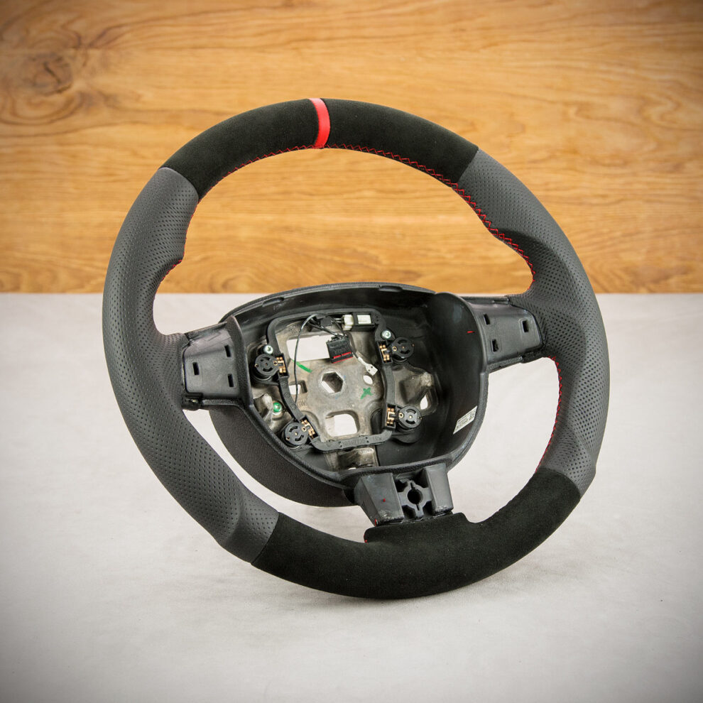 Modyfikacja i obszycie kierownicy Ford Focus Mk2