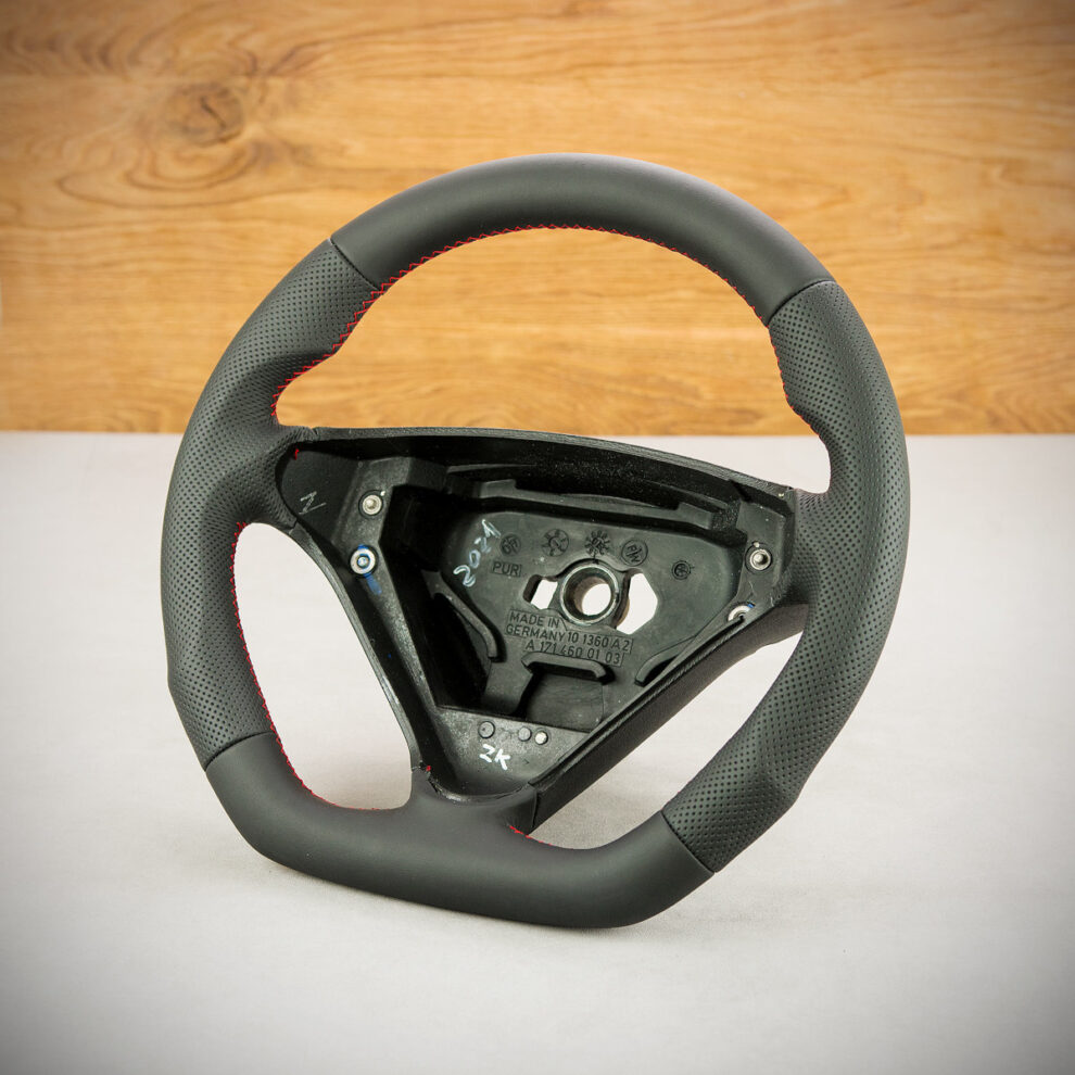 Modyfikacja i obszycie kierownicy Mercedes-Benz SLK R171