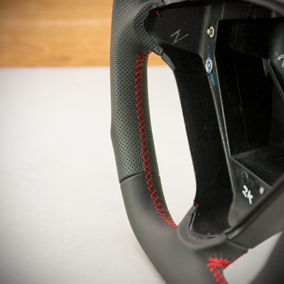 Modyfikacja i obszycie kierownicy Mercedes-Benz SLK R171