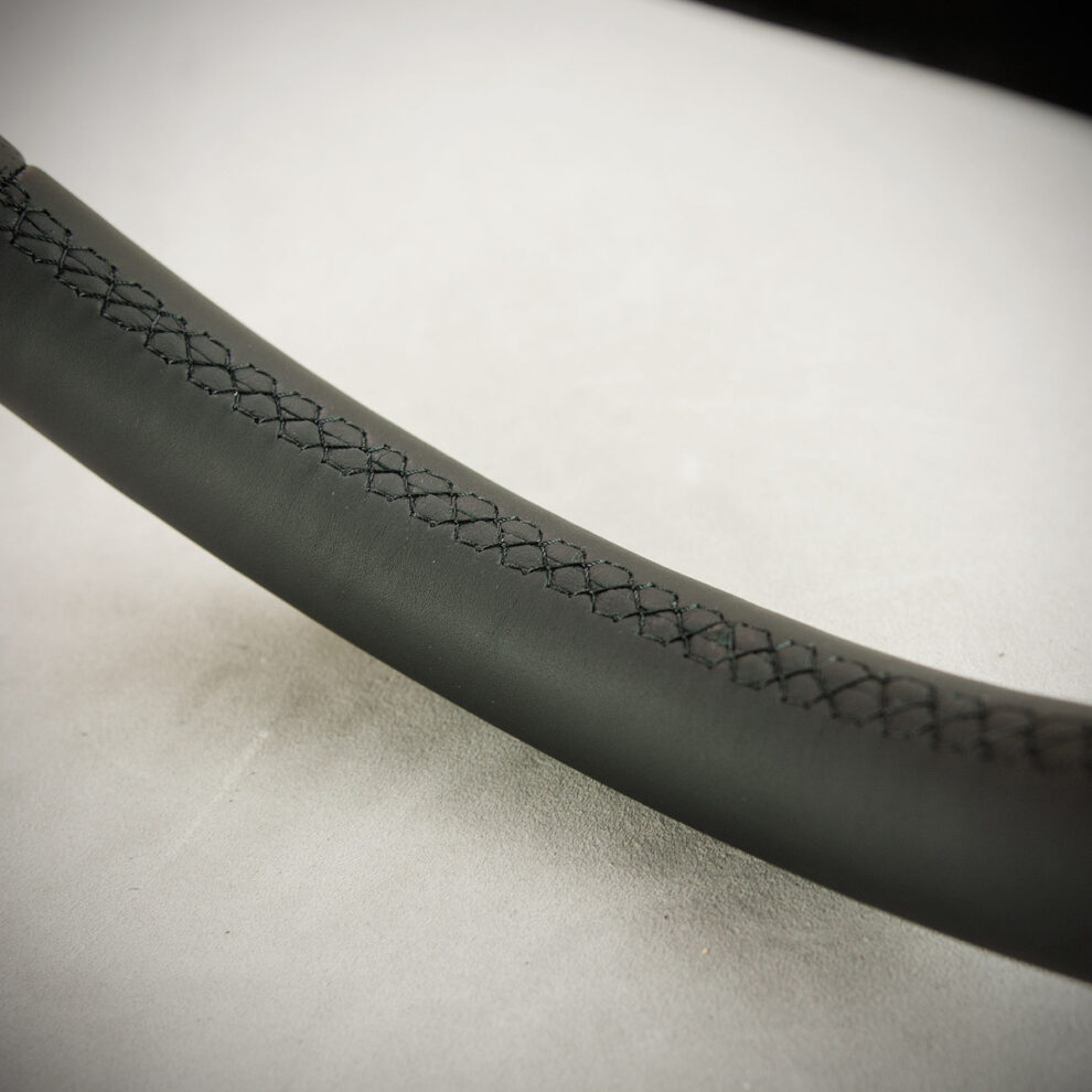 Modyfikacja i obszycie kierownicy Mercedes-Benz SLK R171