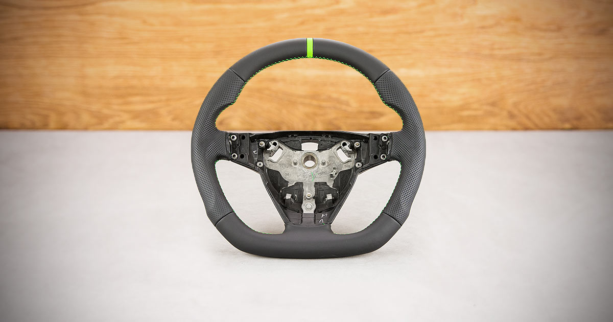 Modyfikacja i obszycie kierownicy Saab 9-3