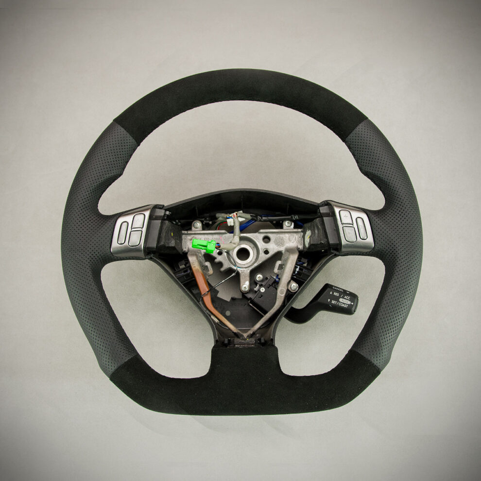 Modyfikacja i obszycie kierownicy Subaru Forester SG