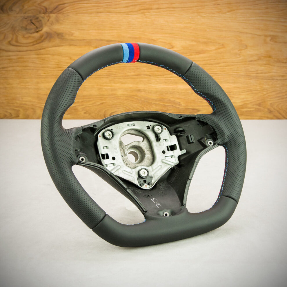 Modyfikacja i obszycie kierownicy BMW E90