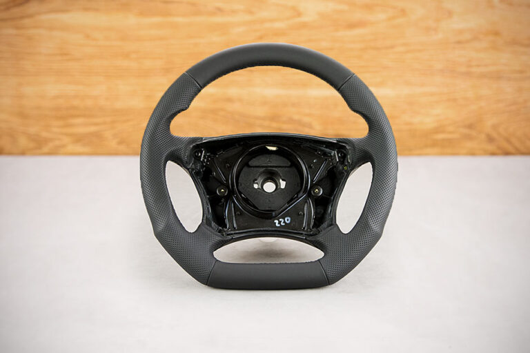 Modyfikacja i obszycie kierownicy Mercedes-Benz W220