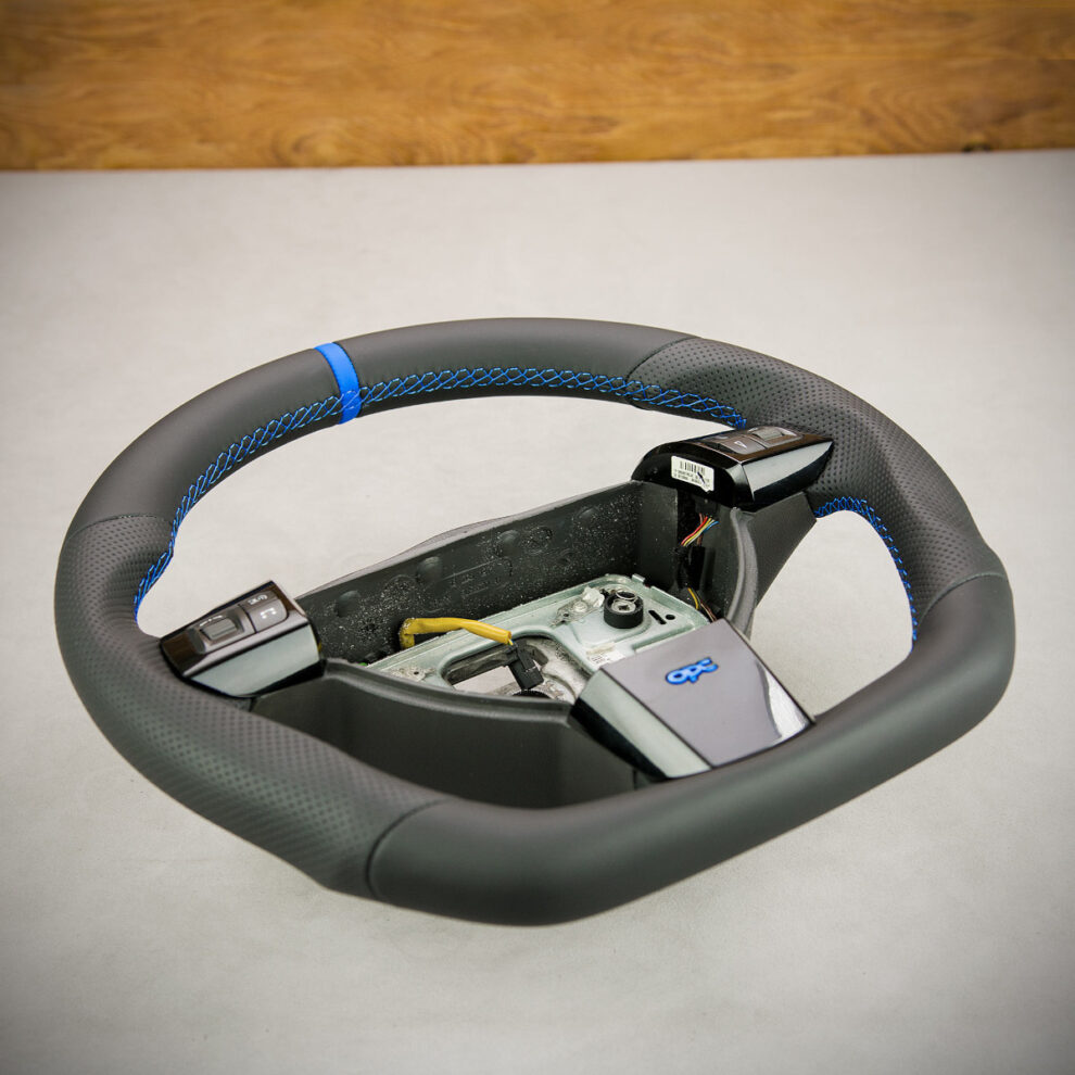Modyfikacja i obszycie kierownicy Opel Astra H