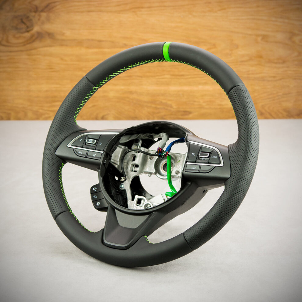 Obszycie kierownicy Suzuki Jimny