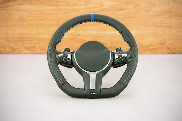 Modyfikacja i obszycie kierownicy BMW F12