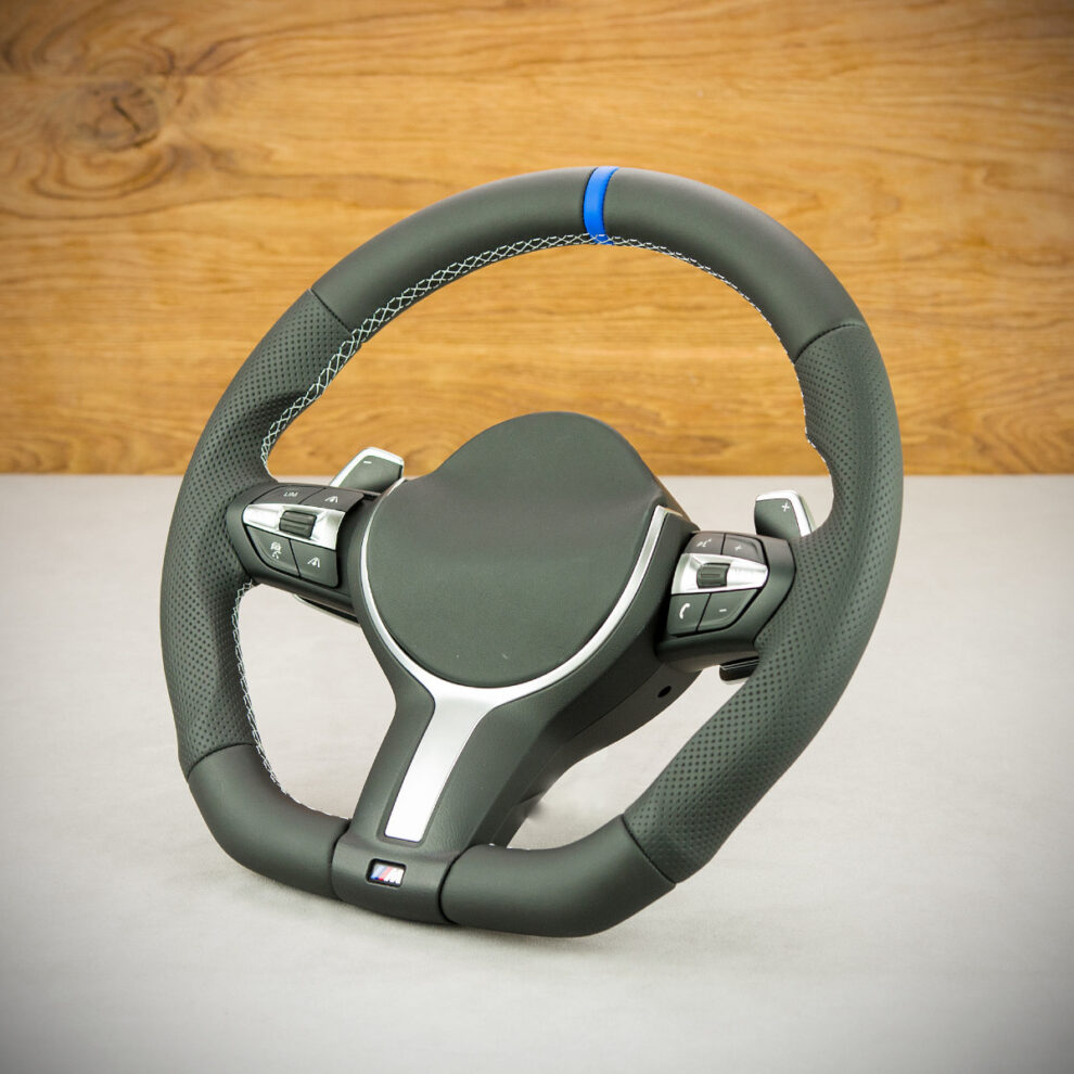 Modyfikacja i obszycie kierownicy BMW F12