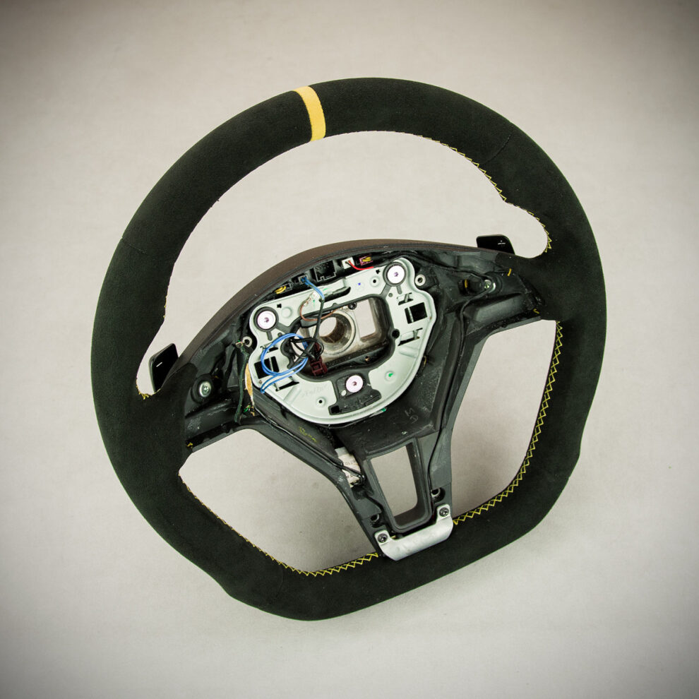 Modyfikacja i obszycie kierownicy Mercedes-Benz CLS C218