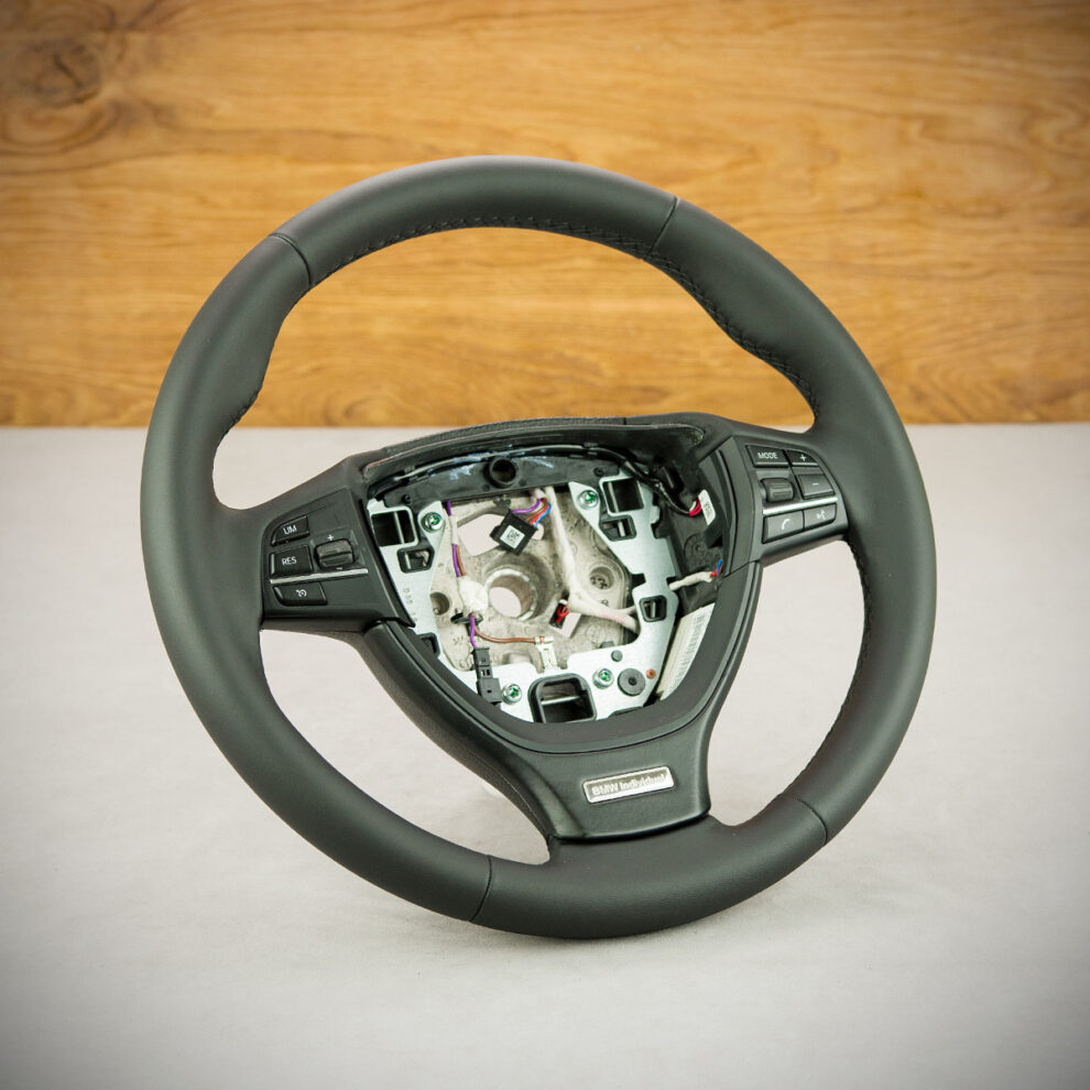 Obszycie kierownicy BMW F10