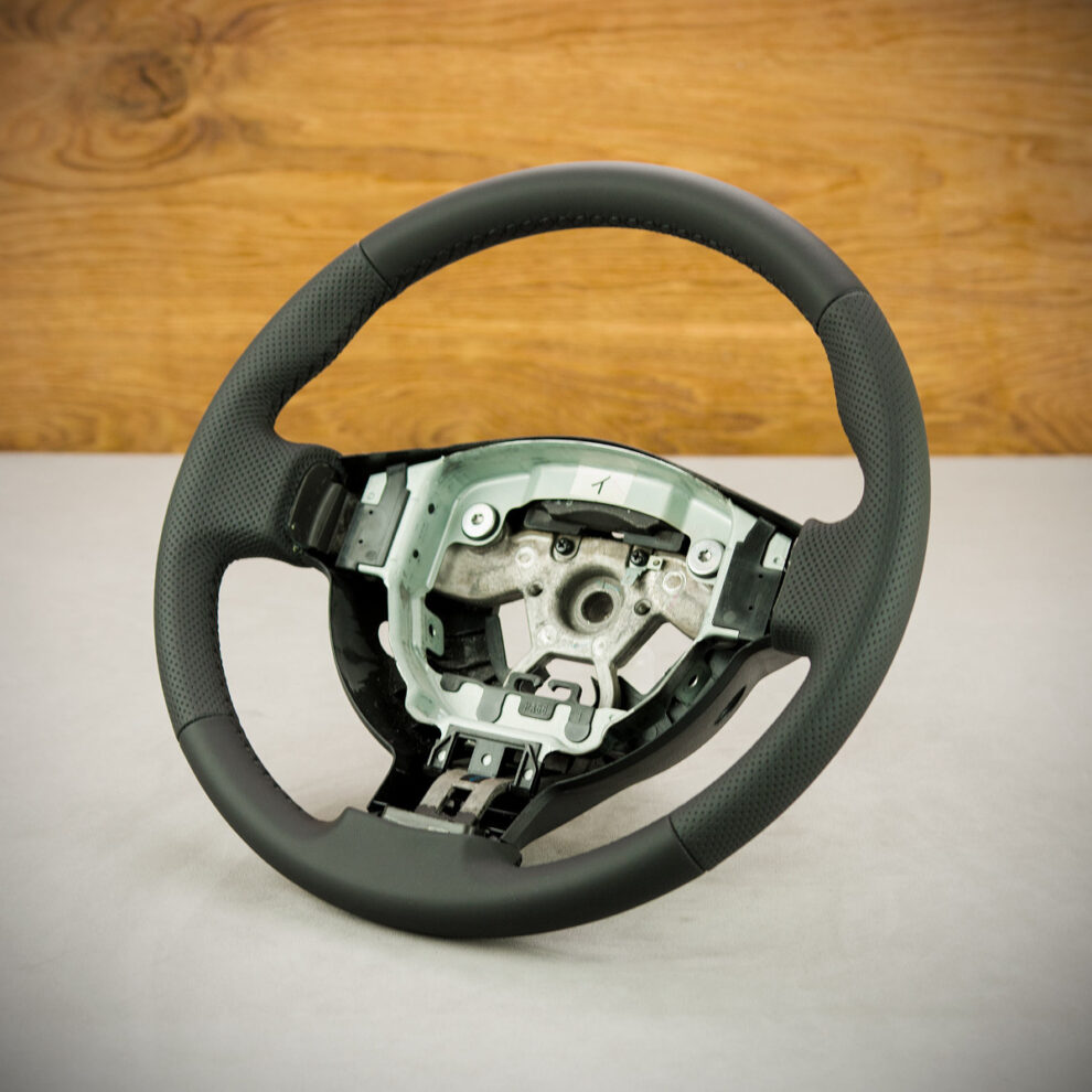 Obszycie kierownicy Nissan X-Trail II