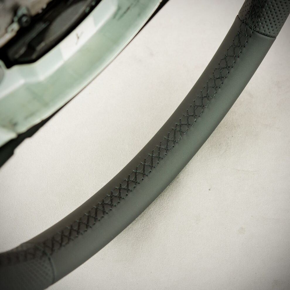 Obszycie kierownicy Nissan X-Trail II