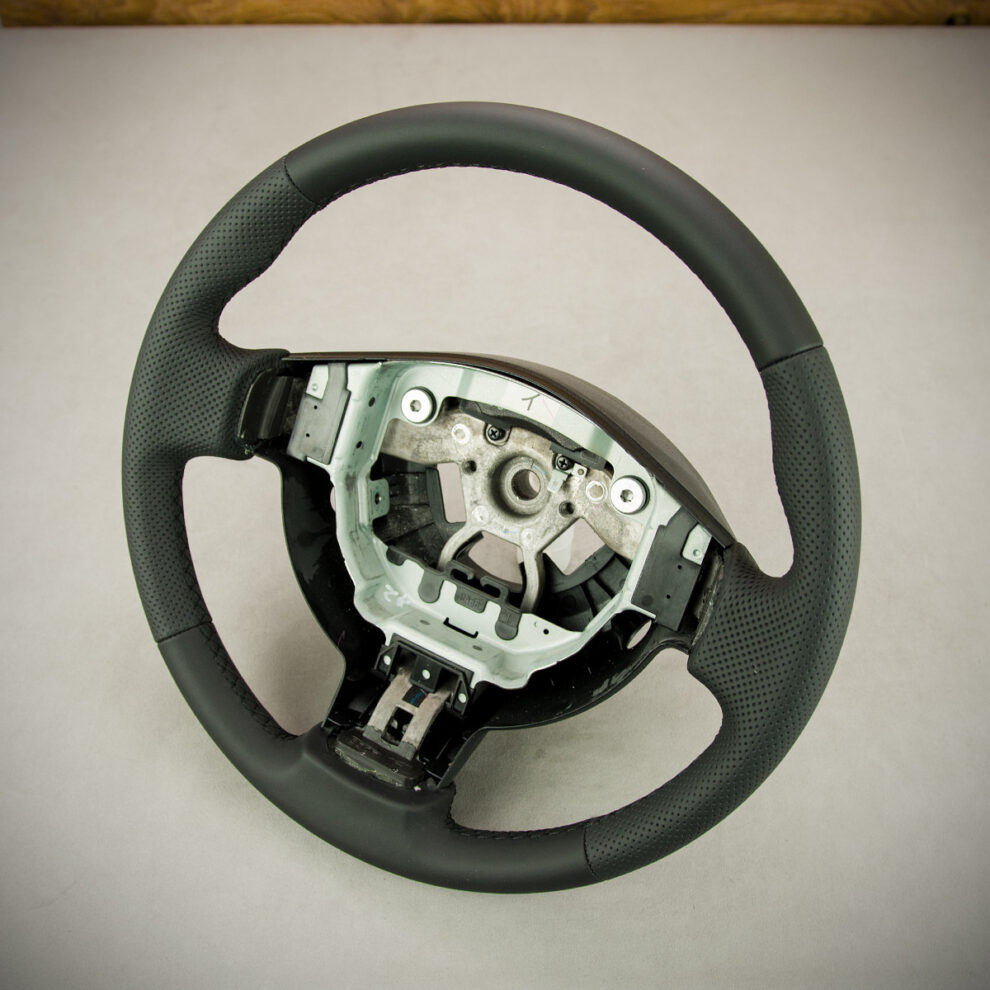 Obszycie kierownicy Nissan X-Trail II