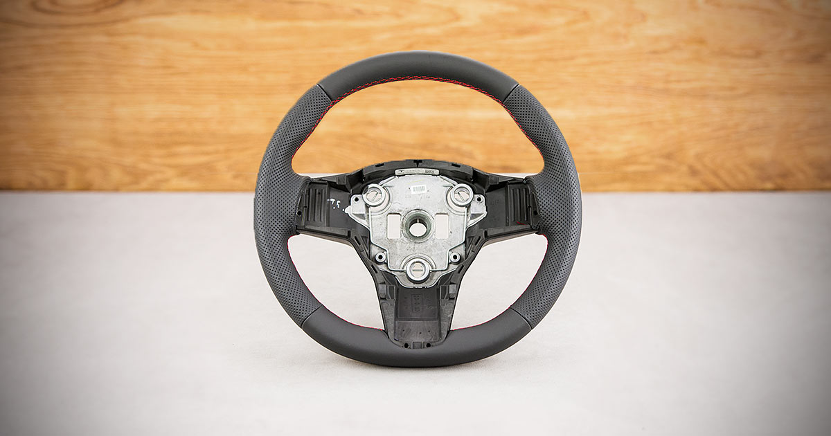 Obszycie kierownicy Tesla Model 3