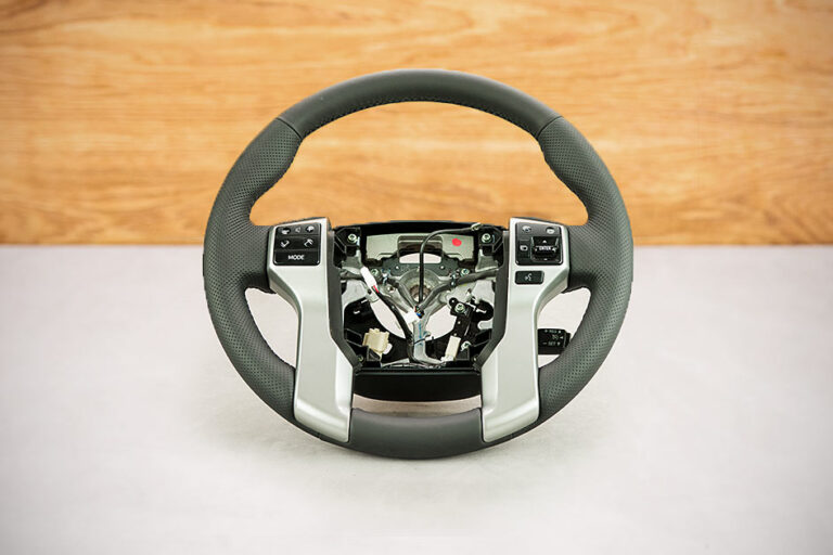 Obszycie kierownicy Toyota Land Cruiser VI