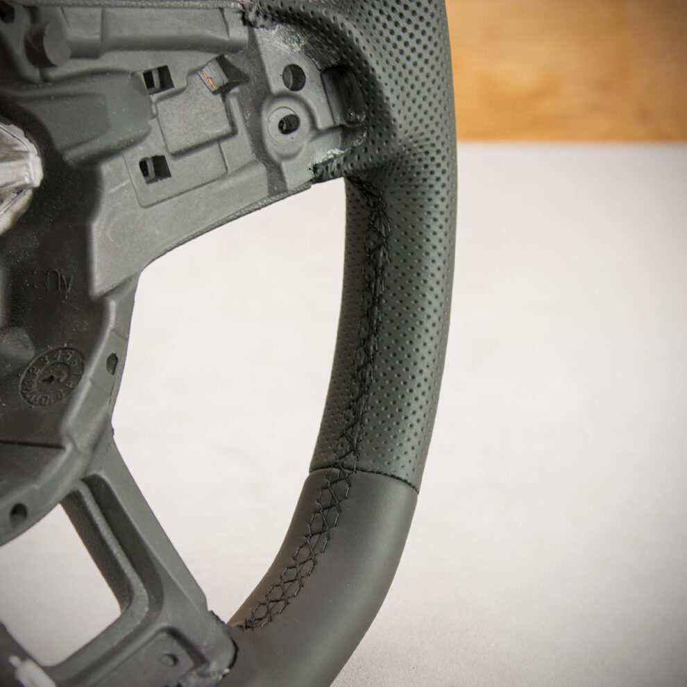 Obszycie kierownicy Volkswagen Passat B8