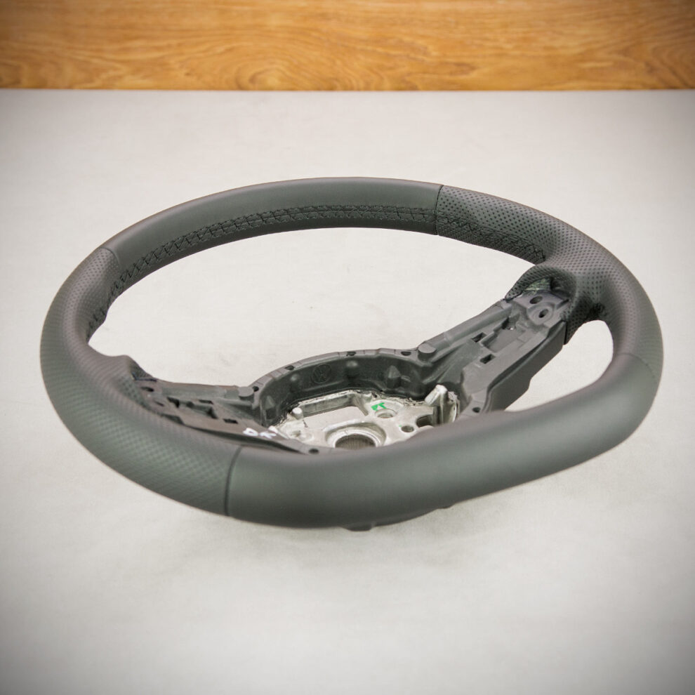 Obszycie kierownicy Volkswagen Passat B8