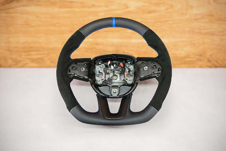 Modyfikacja i obszycie kierownicy Dodge Charger