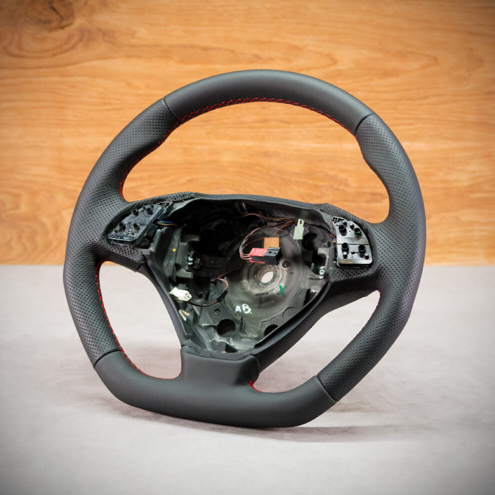 Modyfikacja i obszycie kierownicy Fiat Bravo II