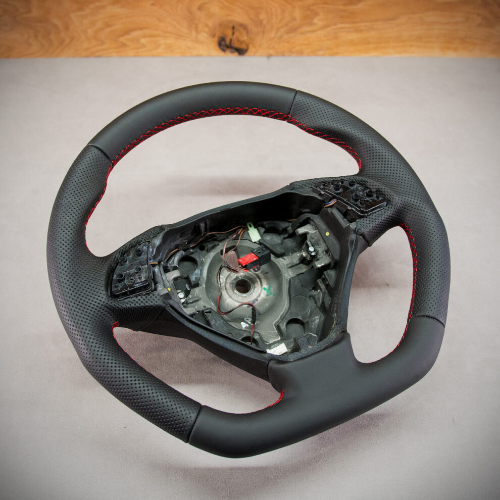Modyfikacja i obszycie kierownicy Fiat Bravo II