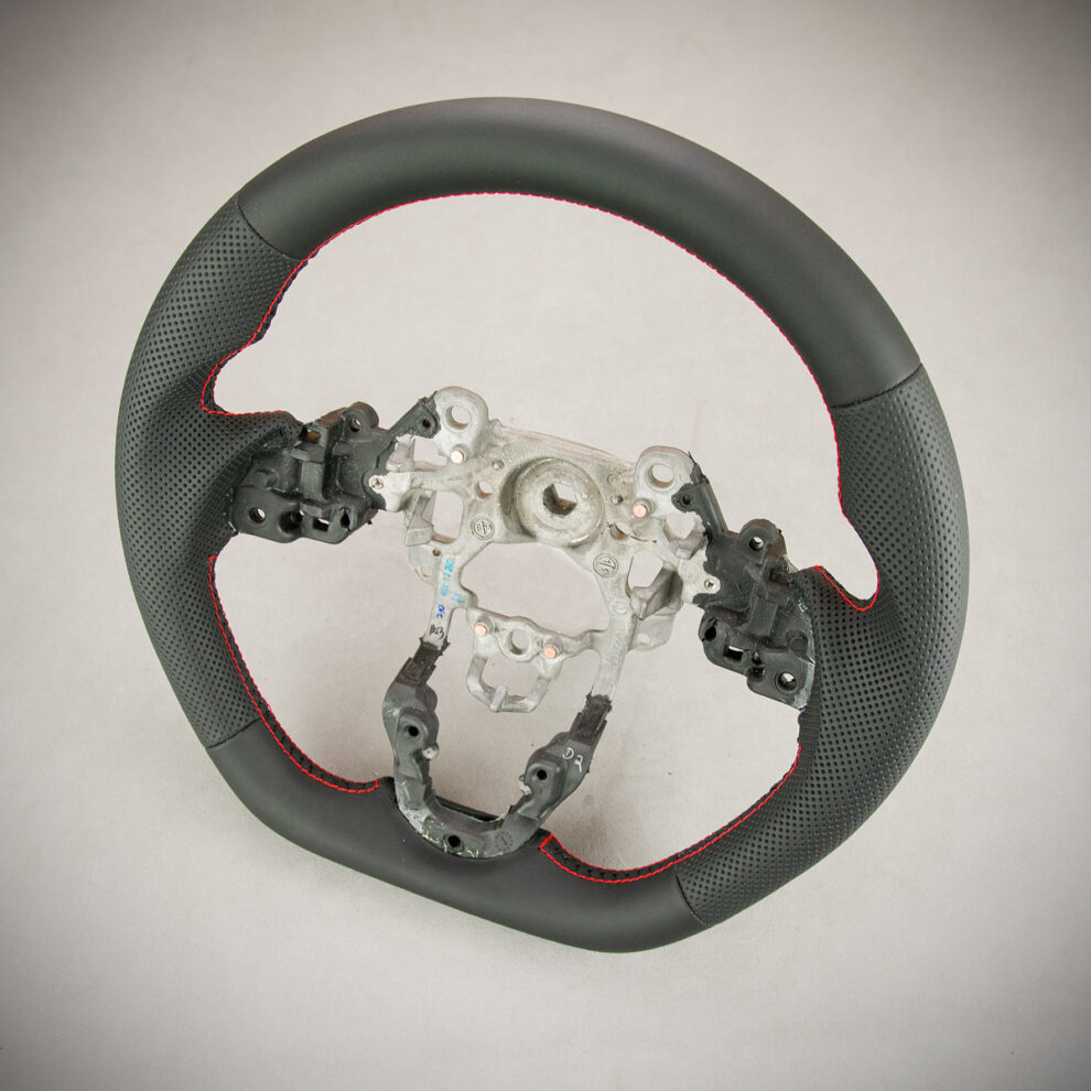 Modyfikacja i obszycie kierownicy Mazda CX-3