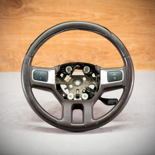 Kierownica Dodge Ram IV przed obszyciem Kierownica Dodge Ram IV przed obszyciem