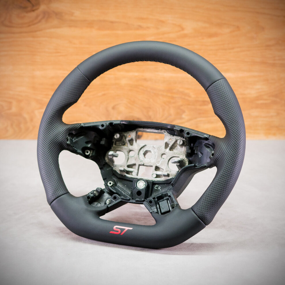 Modyfikacja i obszycie kierownicy Ford Transit Connect