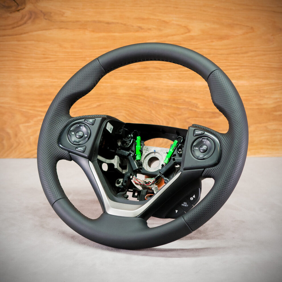 Modyfikacja i obszycie kierownicy Honda CR-V
