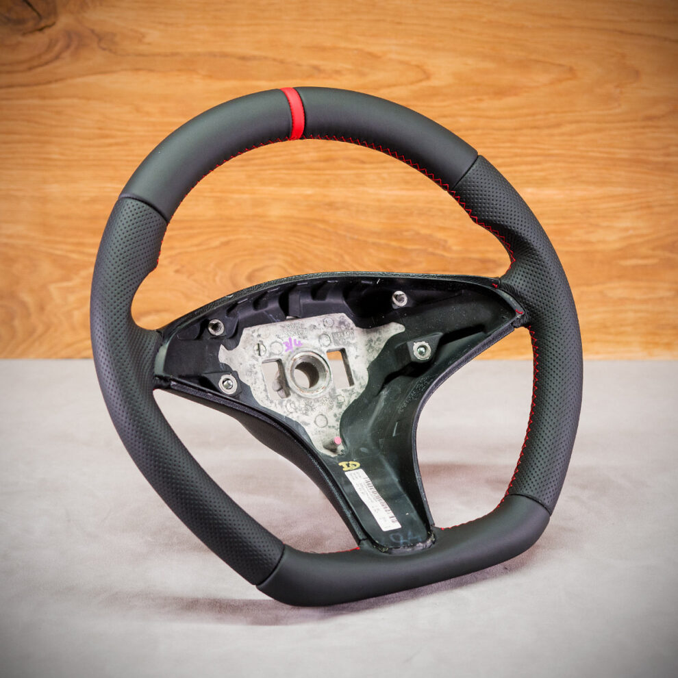 Modyfikacja i obszycie kierownicy Mercedes-Benz W204