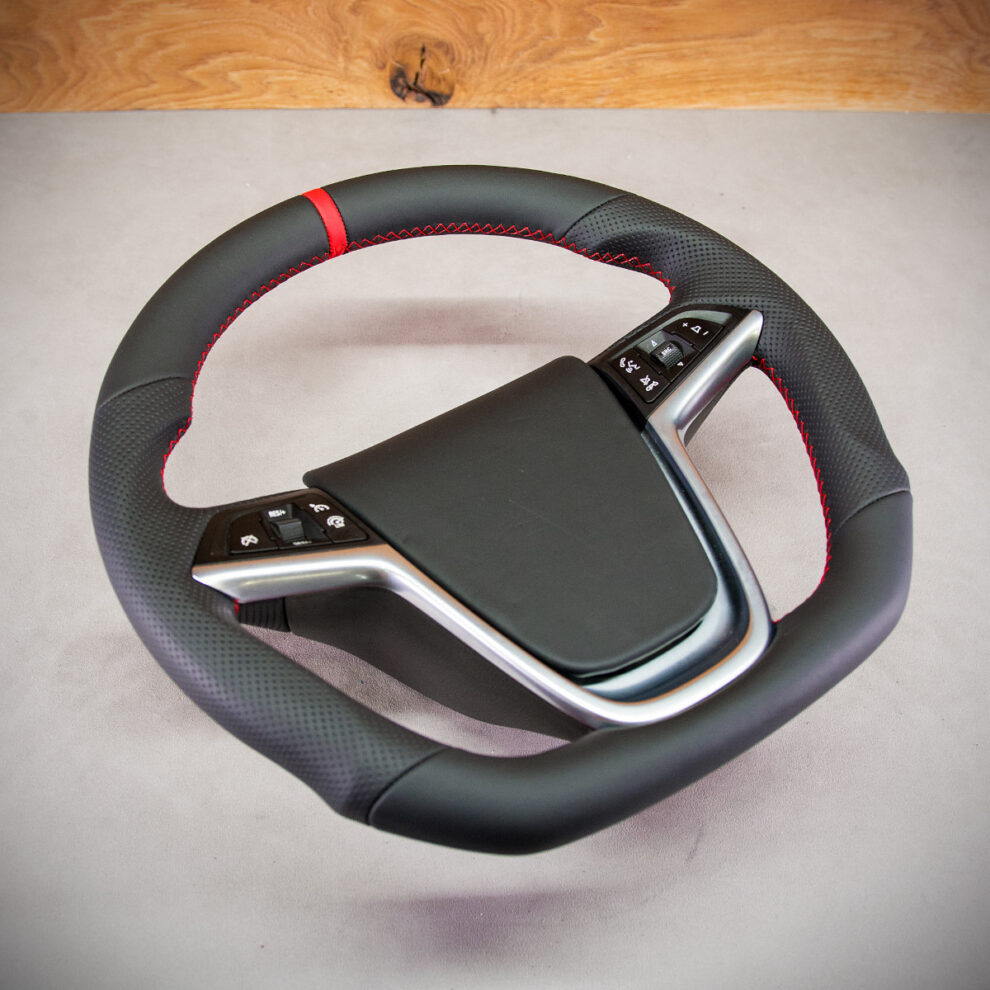 Modyfikacja i obszycie kierownicy Opel Astra J