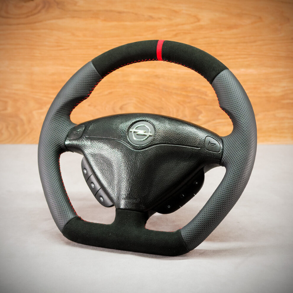 Modyfikacja i obszycie kierownicy Opel Calibra