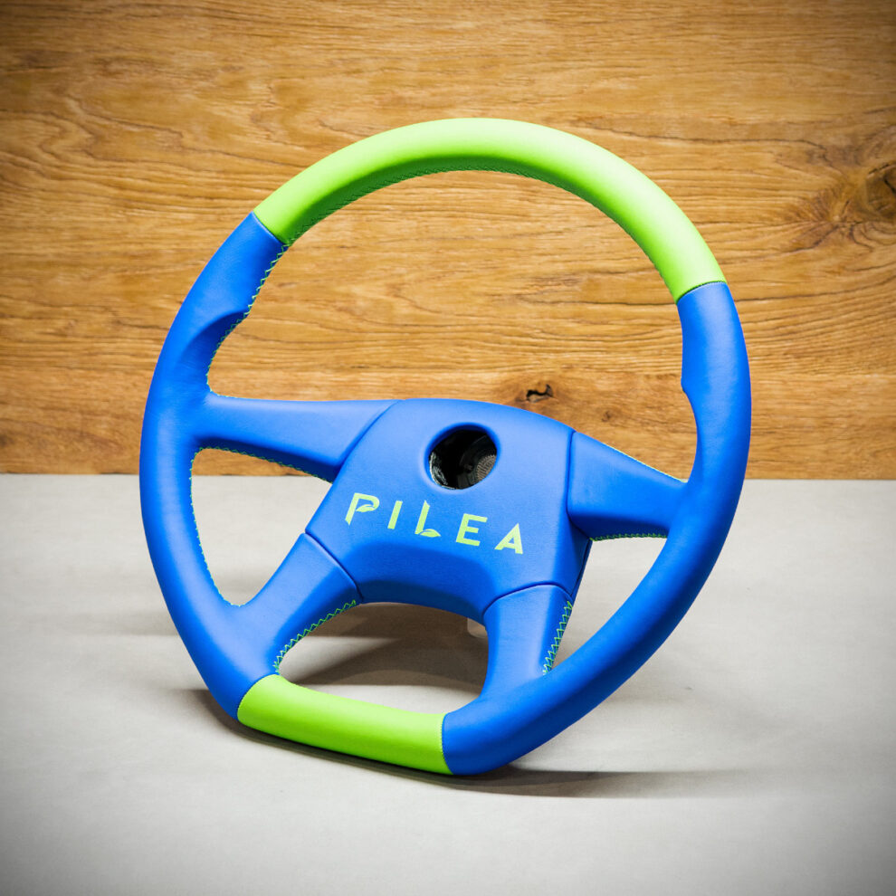 Modyfikacja i obszycie kierownicy Pilea 12E