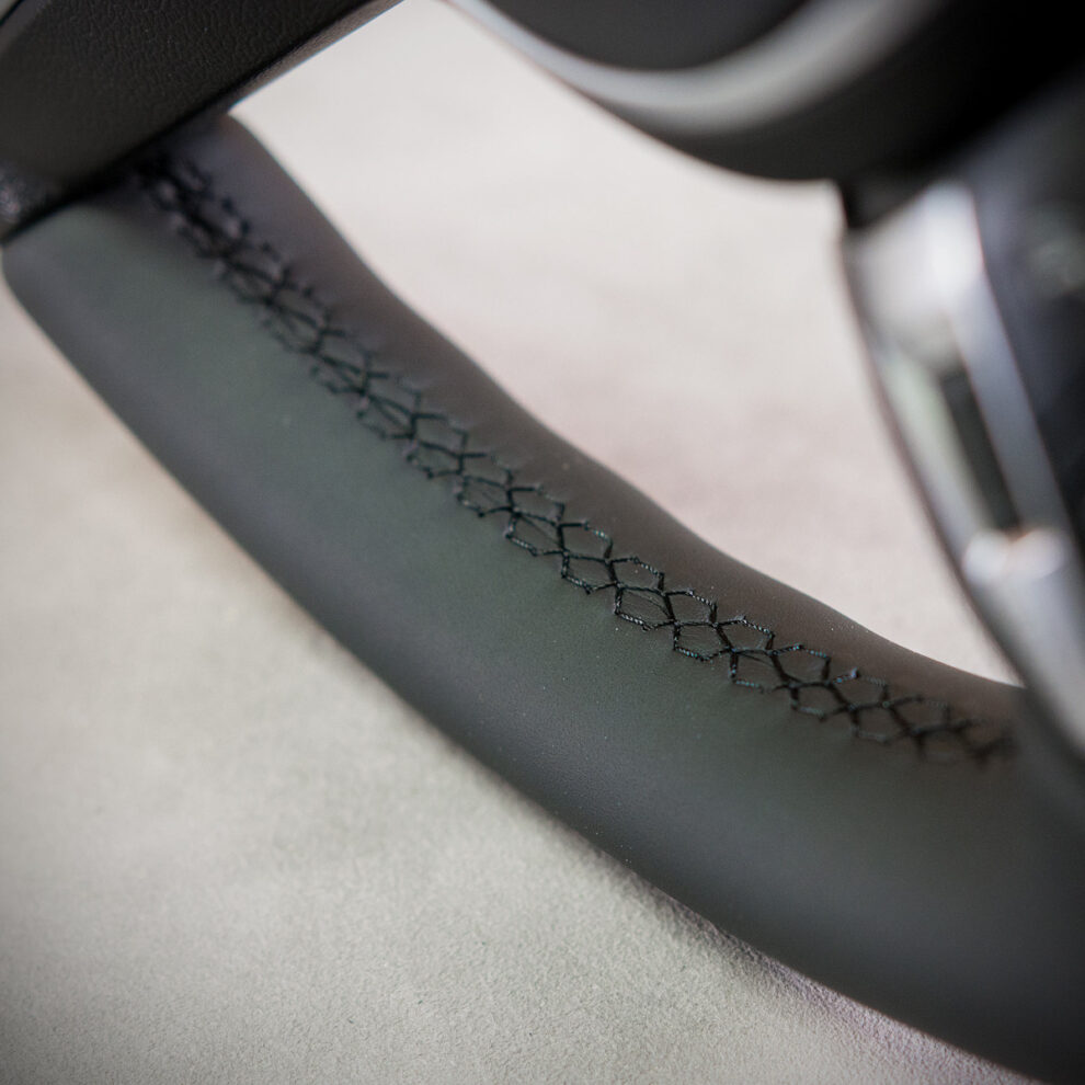 Obszycie kierownicy BMW X6 F16